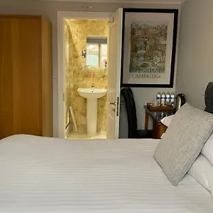 https://autumn-house.cambridgehotelsuk.com